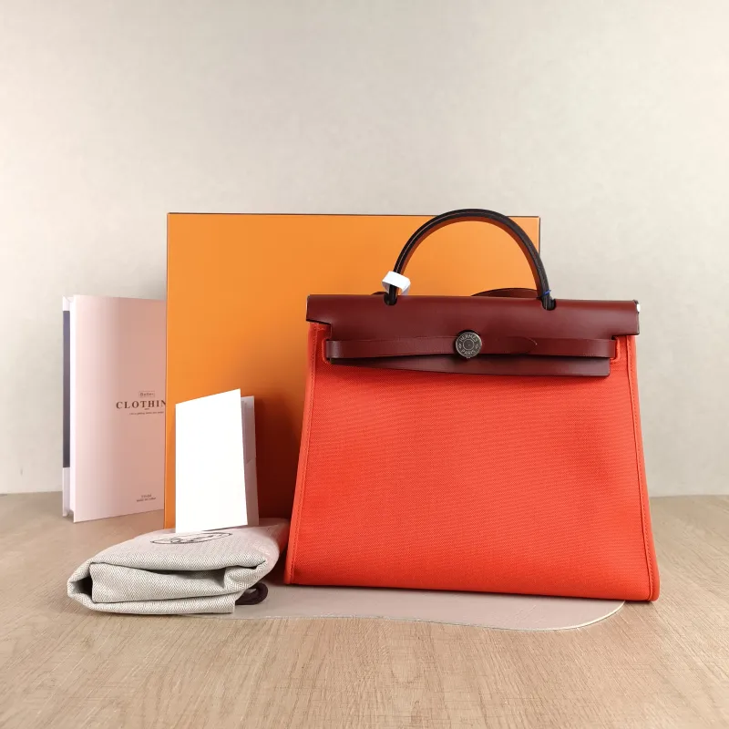 Hermès Crossbody Bag Herbag 319T 55 Calfskin，Canvas Medium30.5 × 11 × 25.5 cm — cover view 2 of 6