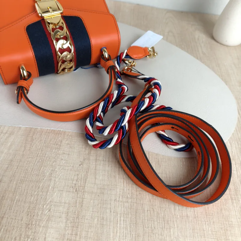 GUCCI Crossbody Bag Sylvie Edition Red Calfskin Mini 20 × 8 × 14 cm — detail view 3 of 11