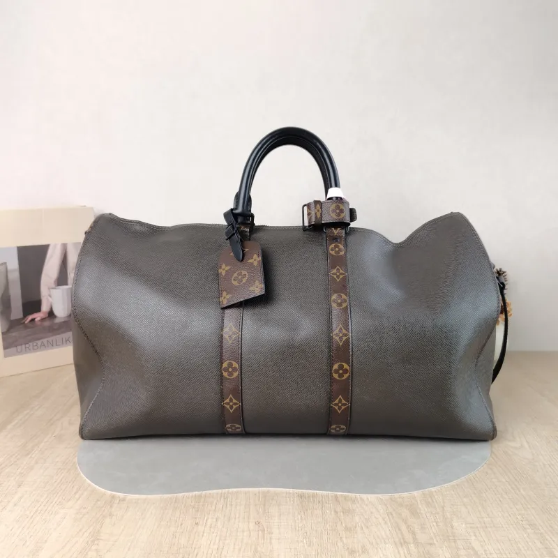 Louis Vuitton Top Handle Bag Keepall 50 Shoulder Strap Edition Green Calfskin One Size 50 × 23 × 29 cm