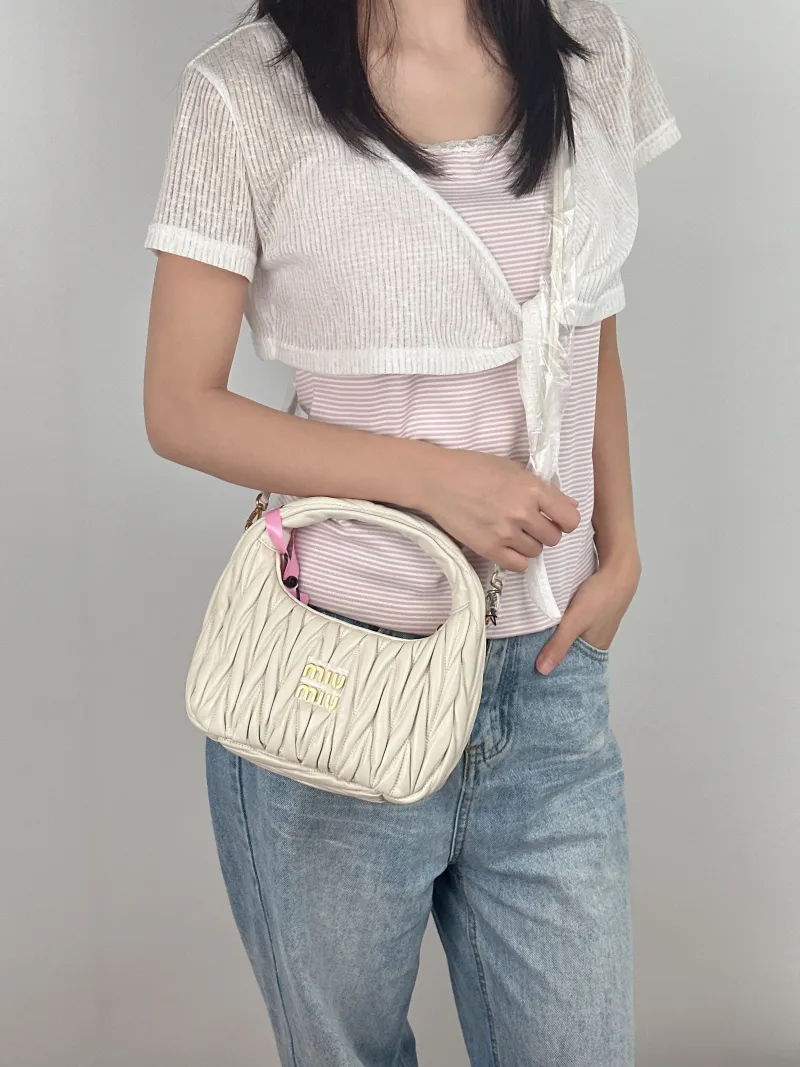Miumiu Shoulder Bag Wander Matelassé Hobo White Lambskin Small20 × 6 × 17 cm — on-model view 3 of 3