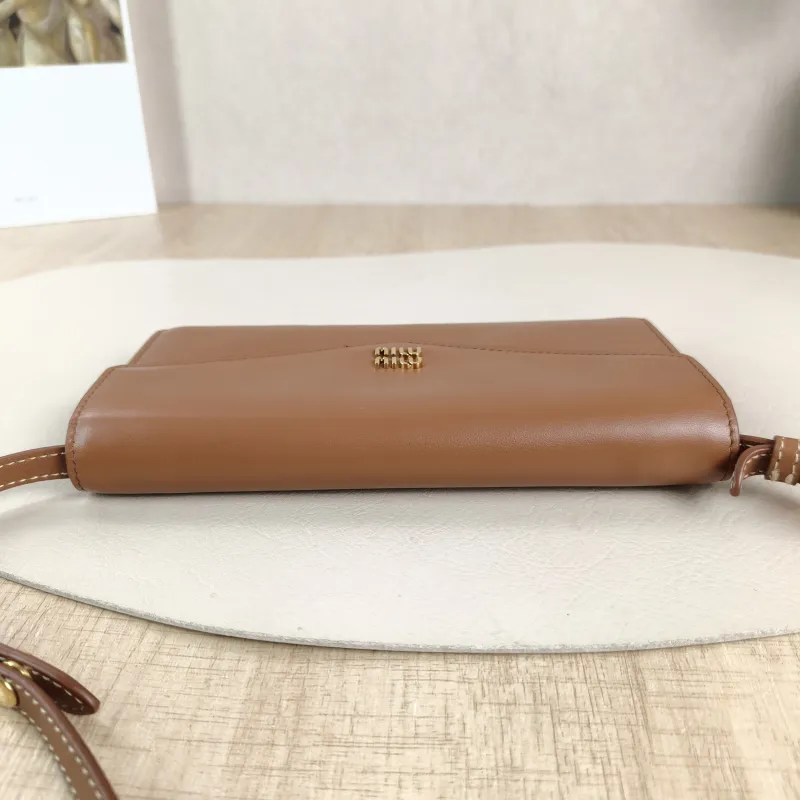 Miumiu Crossbody Bag Walletwoc Caramel Calfskin One Size 19 × 2 × 10 cm — detail view 2 of 13