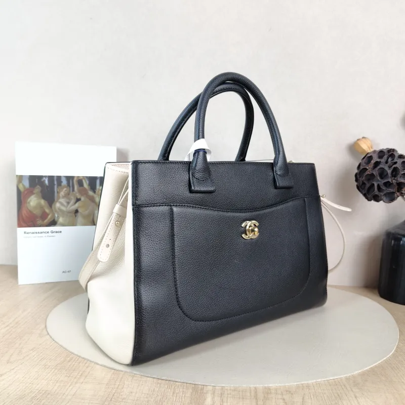 Chanel Shoulder Bag Neo Executive Tote Tote Bag Black Grained Calfskin 36 × 14 × 23 cm 24 — cover view 3 of 5