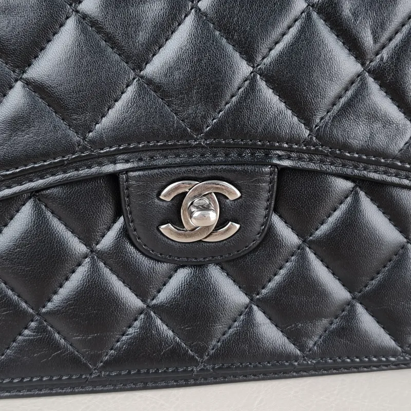 Chanel Crossbody Bag cf Collection Crossbody Bag Black Calfskin 25 × 10 × 18 cm 18 — detail view 15 of 15