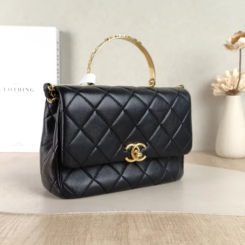 Chanel Crossbody Bag24c mini Black Lambskin One Size20.5 × 6 × 14 cm — cover view 4 of 5