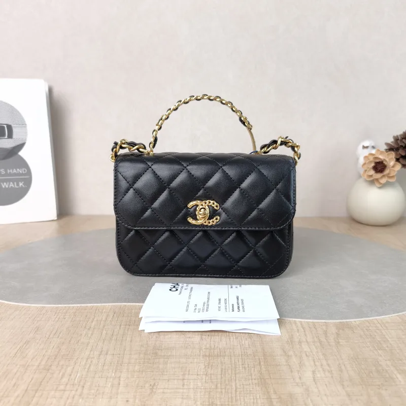 Chanel Crossbody Bag Crossbody Bag Black Lambskin One Size 17 × 5 × 12 cm — cover view 3 of 6