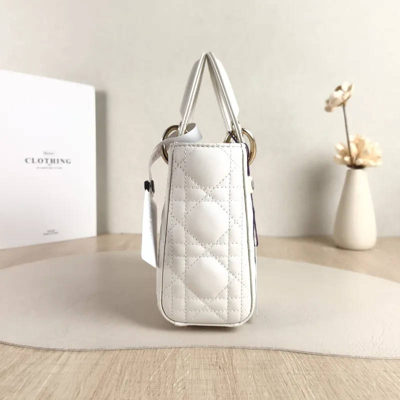 DIOR Crossbody Bag Lady Lady Dior Bag White Lambskin Mini 17 × 7 × 15 cm — detail view 2 of 11