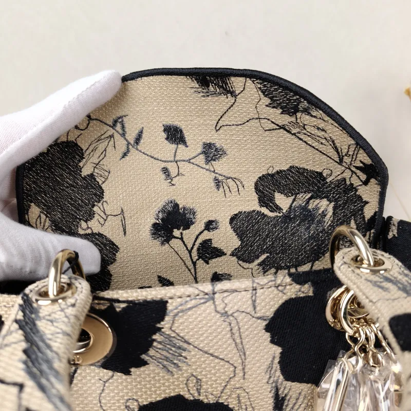 DIOR Top Handle Bag Lady Lady Dior Bag Beige Black Canvas Medium24 × 12 × 21 cm — detail view 13 of 14