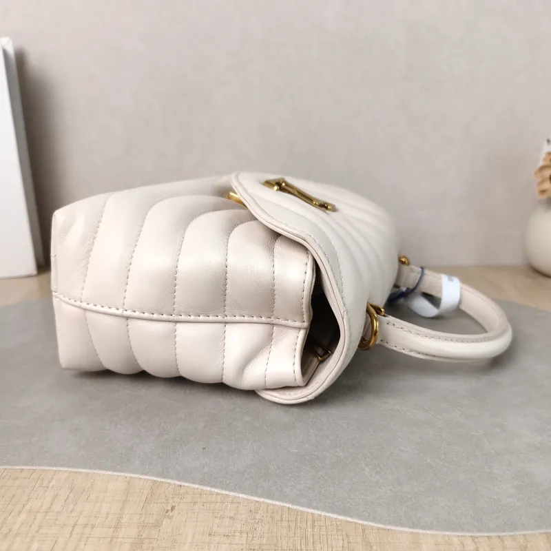 Louis Vuitton Crossbody Bag New Wave Hold Me Top Handle Bag White Calfskin One Size 23 × 10 × 15 cm — detail view 8 of 13
