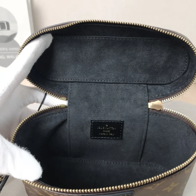 Louis Vuitton Shoulder Bag VANITY POUCH Cosmetic Bag Monogram PVC One Size19 × 6.5 × 11.5 cm — detail view 1 of 12