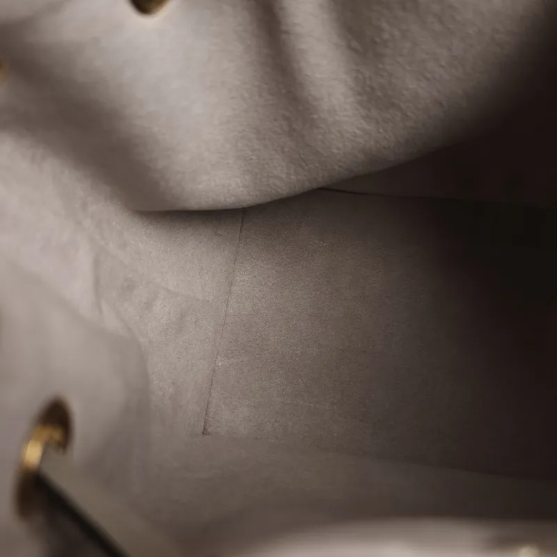 Louis Vuitton Crossbody Bag NANO NOÉ Bucket Bag Nano · White Empreinte Embossed Calfskin nano 13 × 10 × 16 cm — detail view 10 of 10