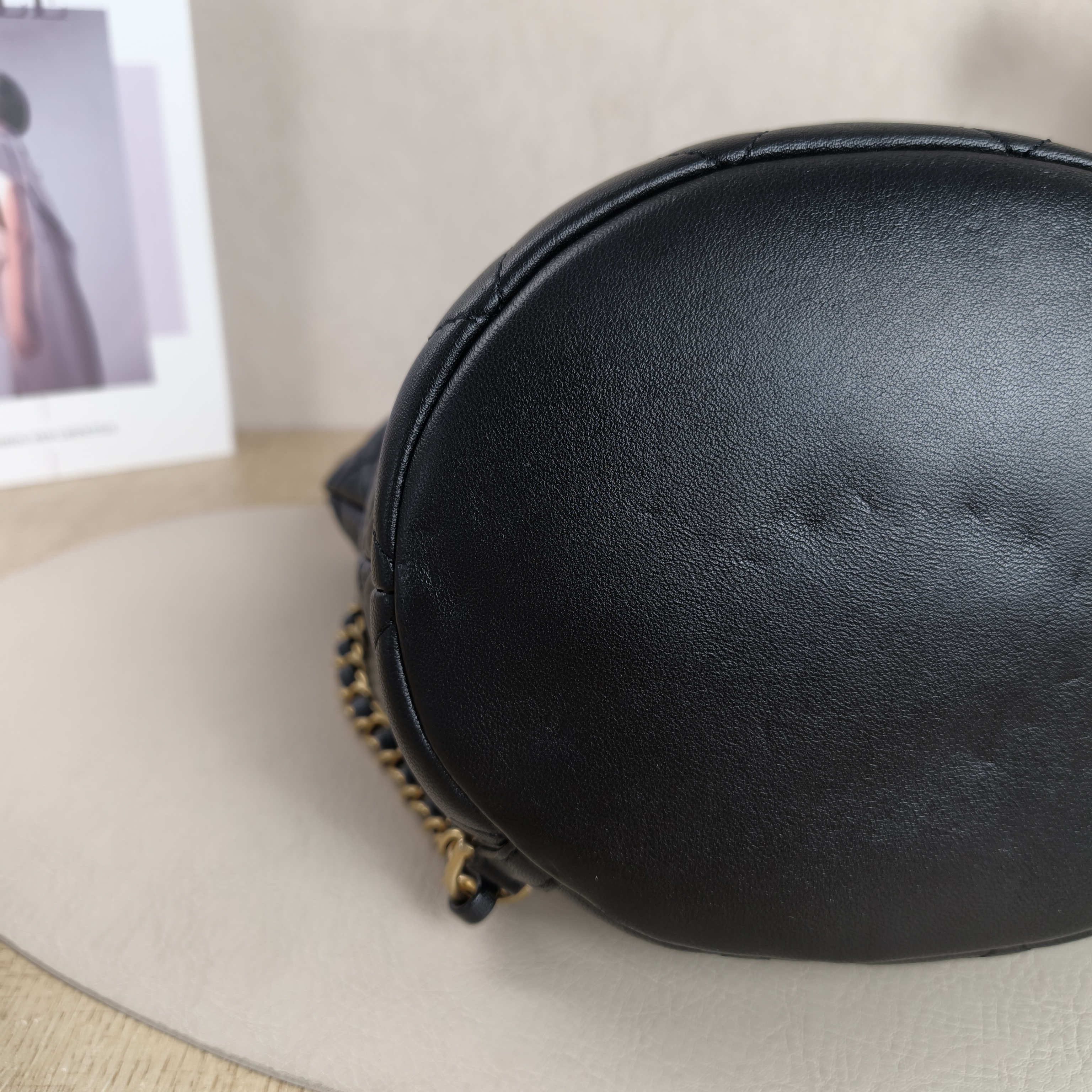Chanel Crossbody Bag Black Lambskin 16 × 14 × 22 cm — cover view 9 of 11