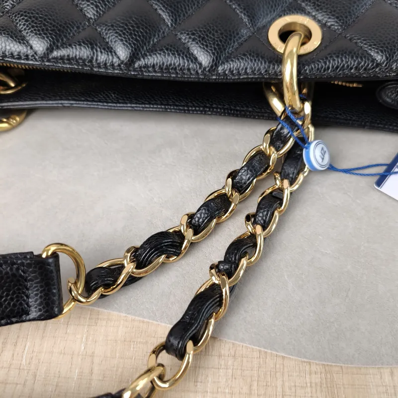 Chanel Shoulder Bag Grand Shopping Tote​ GST Shopping Tote Black Grained Calfskin Large 33 × 13 × 24 cm 15 — detail view 4 of 15