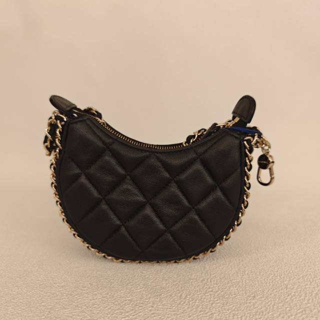 Chanel Crossbody Bag 23p Black Lambskin Mini 13.5 × 5 × 9.5 cm