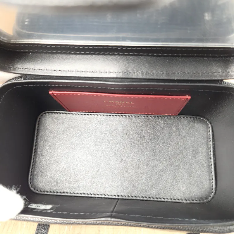 Chanel Shoulder Bag 26s preppy Shoulder Bag Black Grained Calfskin One Size 17 × 8 × 9.5 cm — detail view 9 of 10