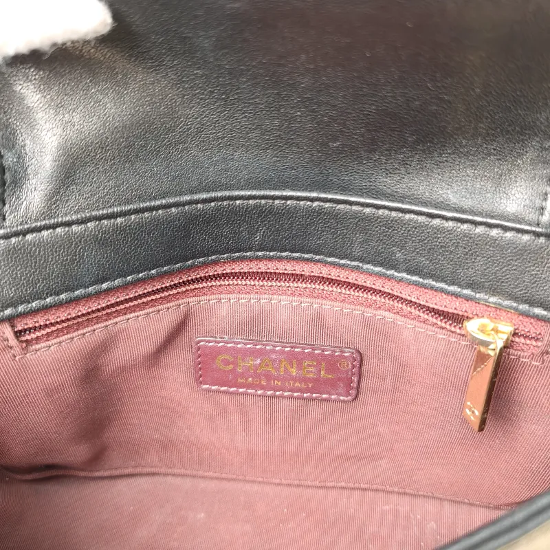 Chanel Crossbody Bag Crossbody Bag Black Calfskin One Size 21 × 5 × 13 cm 23 — detail view 5 of 12