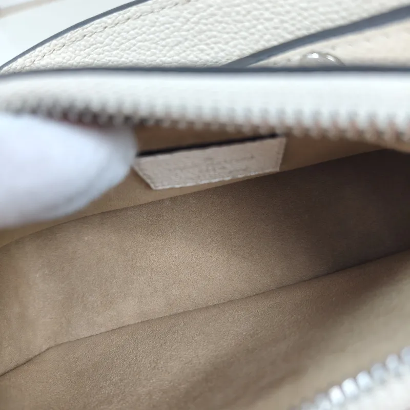 Louis Vuitton Shoulder Bag MARELLINI White Epi Embossed Calfskinmini19 × 6.5 × 13.5 cm — detail view 1 of 11
