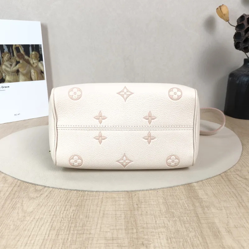 Louis Vuitton Crossbody Bag Speedy20Beige · Pink Empreinte Embossed Calfskin Small20.5 × 12 × 13.5 cm — cover view 4 of 6