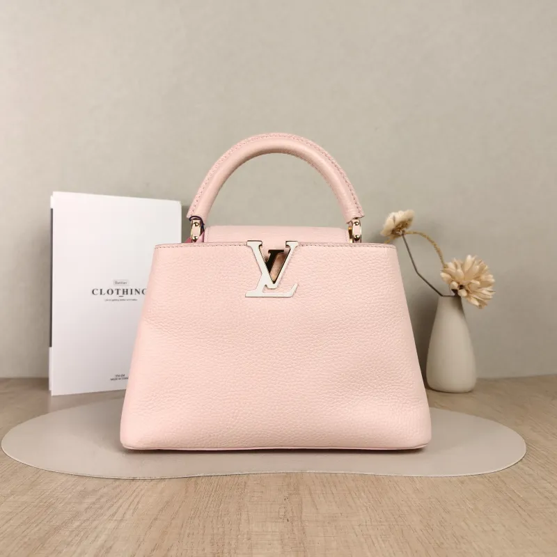 Louis Vuitton Crossbody Bag Capucines Pink Calfskin BB27 × 9 × 17.5 cm