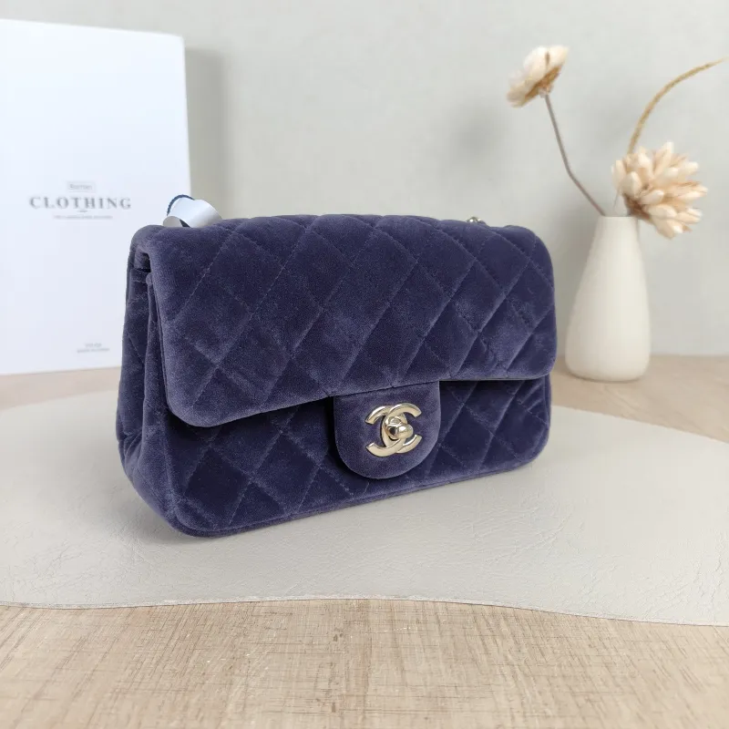 Chanel Crossbody Bag Classic Flap Large Mini CF Mini Blue Velvet mini 20 × 6 × 12 cm — cover view 4 of 5