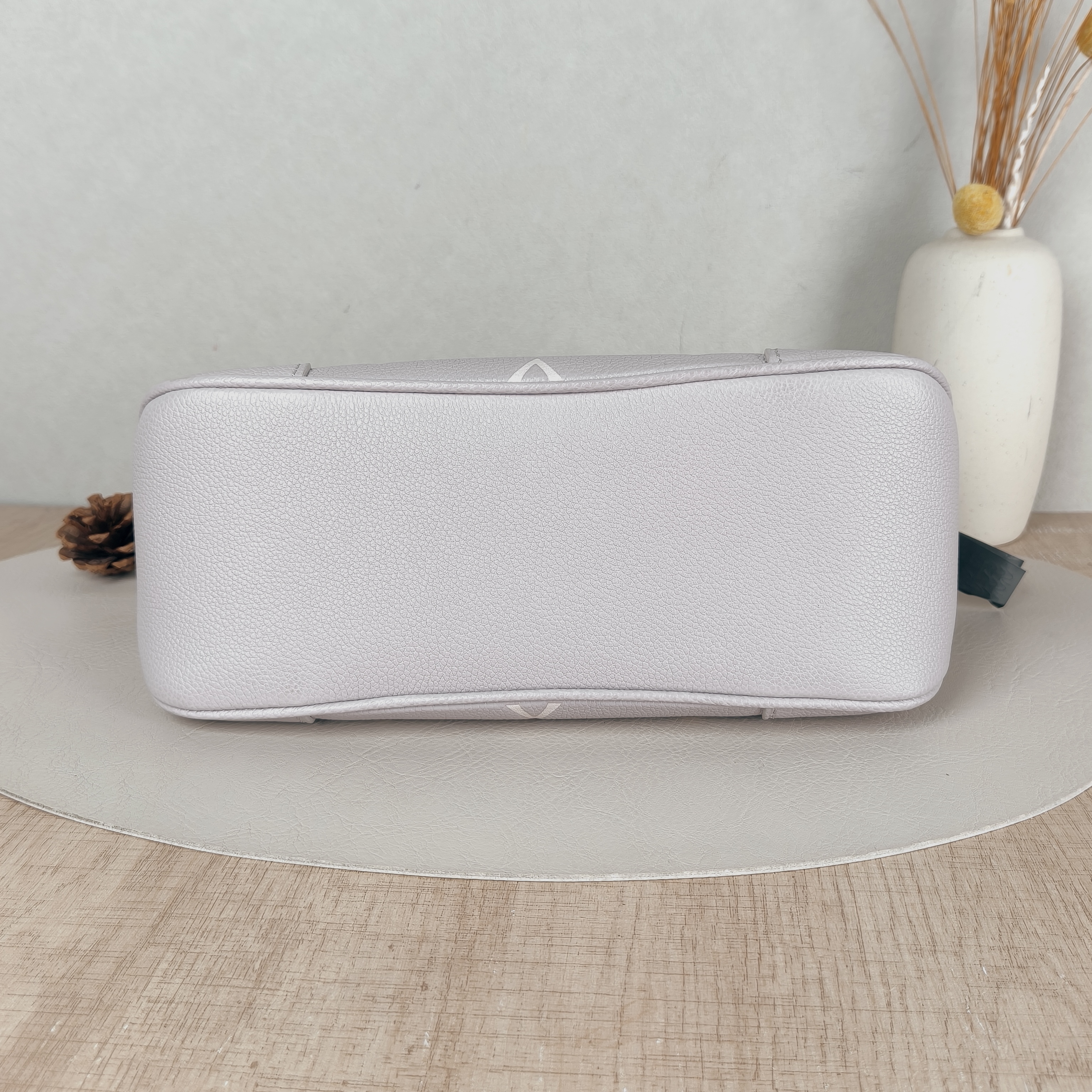 Louis Vuitton Crossbody Bag Boulogne Grey Empreinte Embossed Calfskin Monogram Small26 × 9.5 × 16 cm — cover view 4 of 5