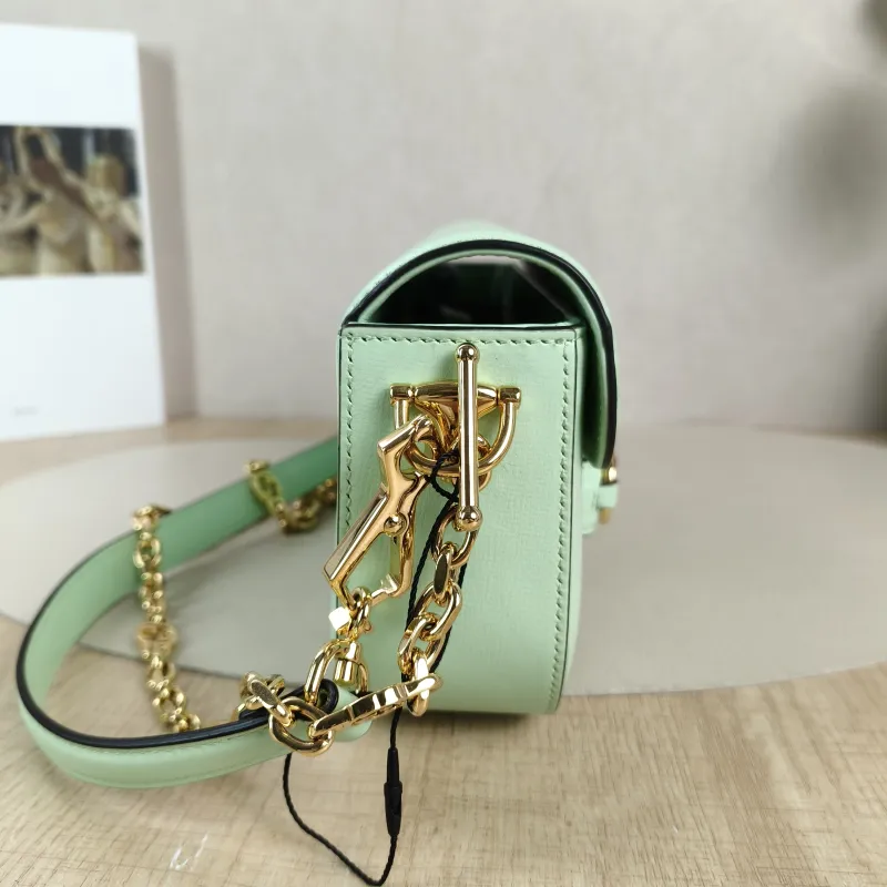 GUCCI Crossbody Bag Horsebit 1955 Horsebit Small Calfskin Small 24 × 5.5 × 13 cm — detail view 5 of 13