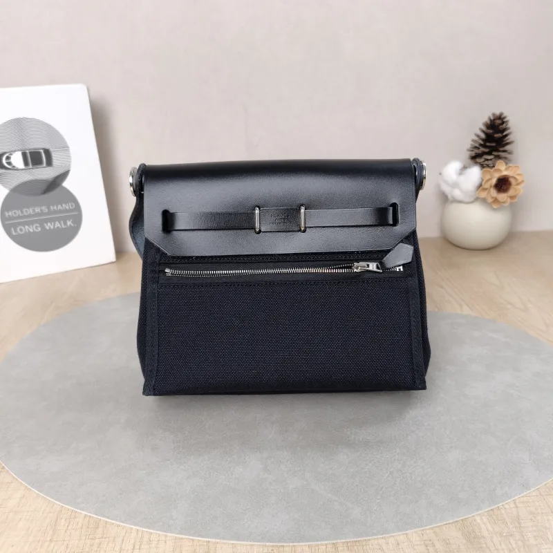 Hermès Crossbody Bag Herbag Zip 20Black Calfskin，Canvasmini20.5 × 7 × 16.5 cm — cover view 3 of 6