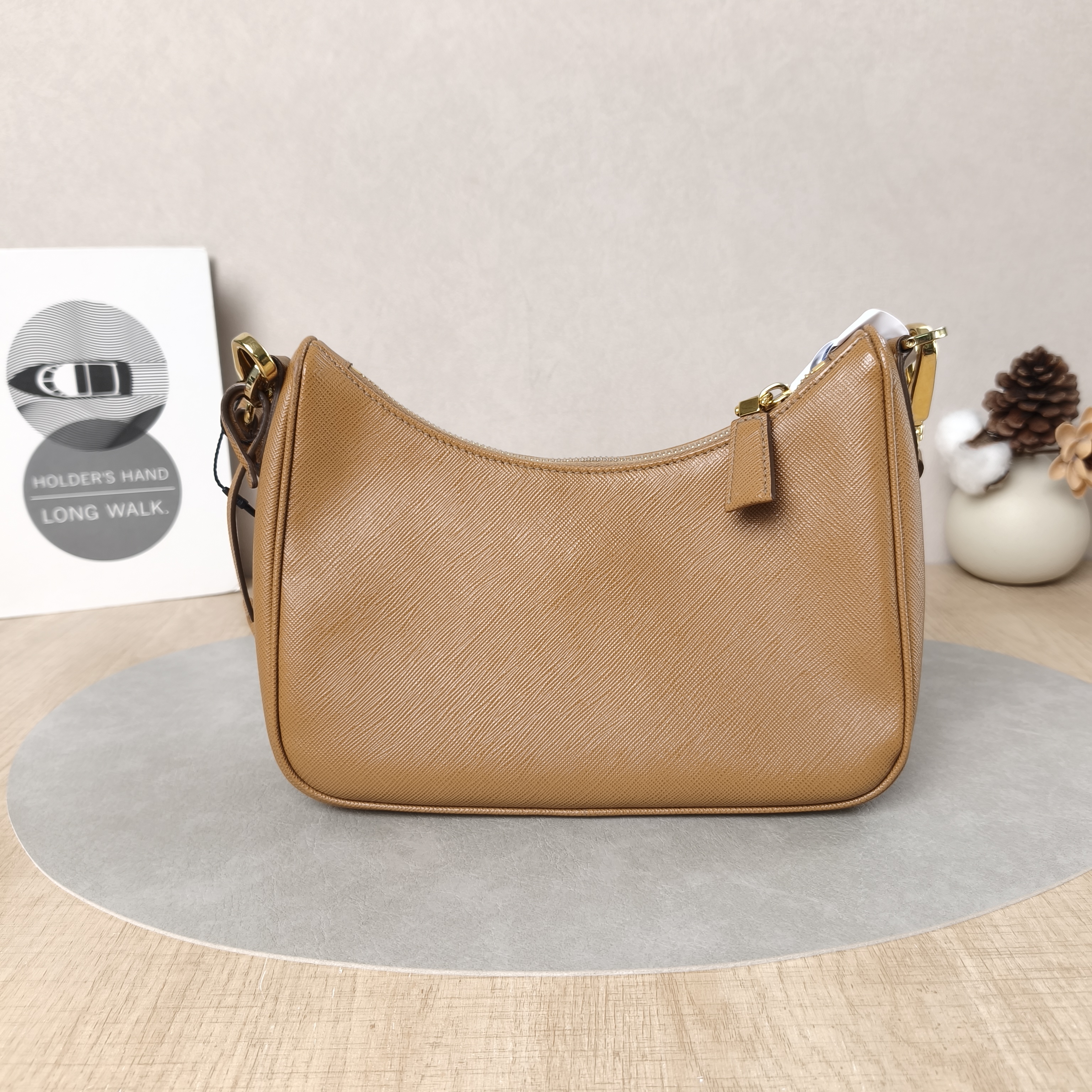 PRADA Shoulder Bag Re-Edition 2005 Hobo Caramel Calfskinmini22 × 6 × 18 cm — cover view 3 of 6