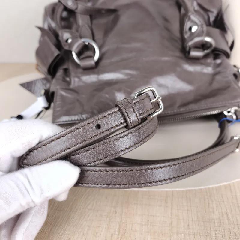 Miumiu Shoulder Bag Ribbon Grey Waxed Leather Small27 × 13 × 16 cm — detail view 8 of 13