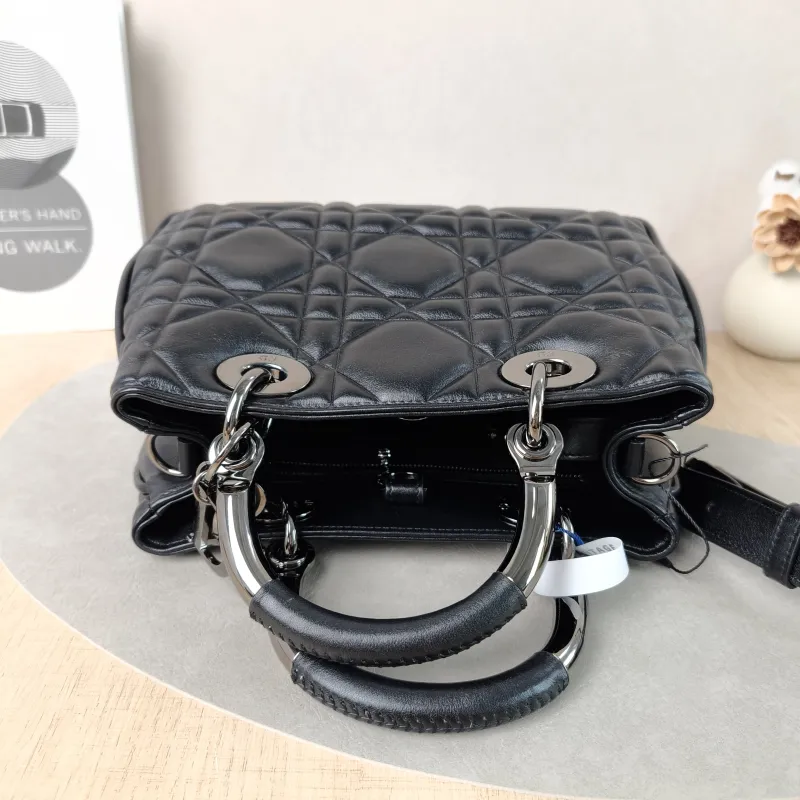 DIOR Top Handle Bag Lady 95.22 Black Calfskin Small25 × 10 × 16 cm — detail view 10 of 11