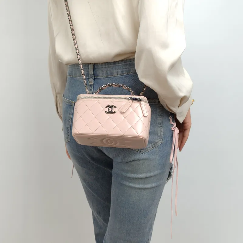 Chanel Crossbody Bag Edition Pink Calfskin Mini 16 × 8 × 9.5 cm — on-model view 2 of 2