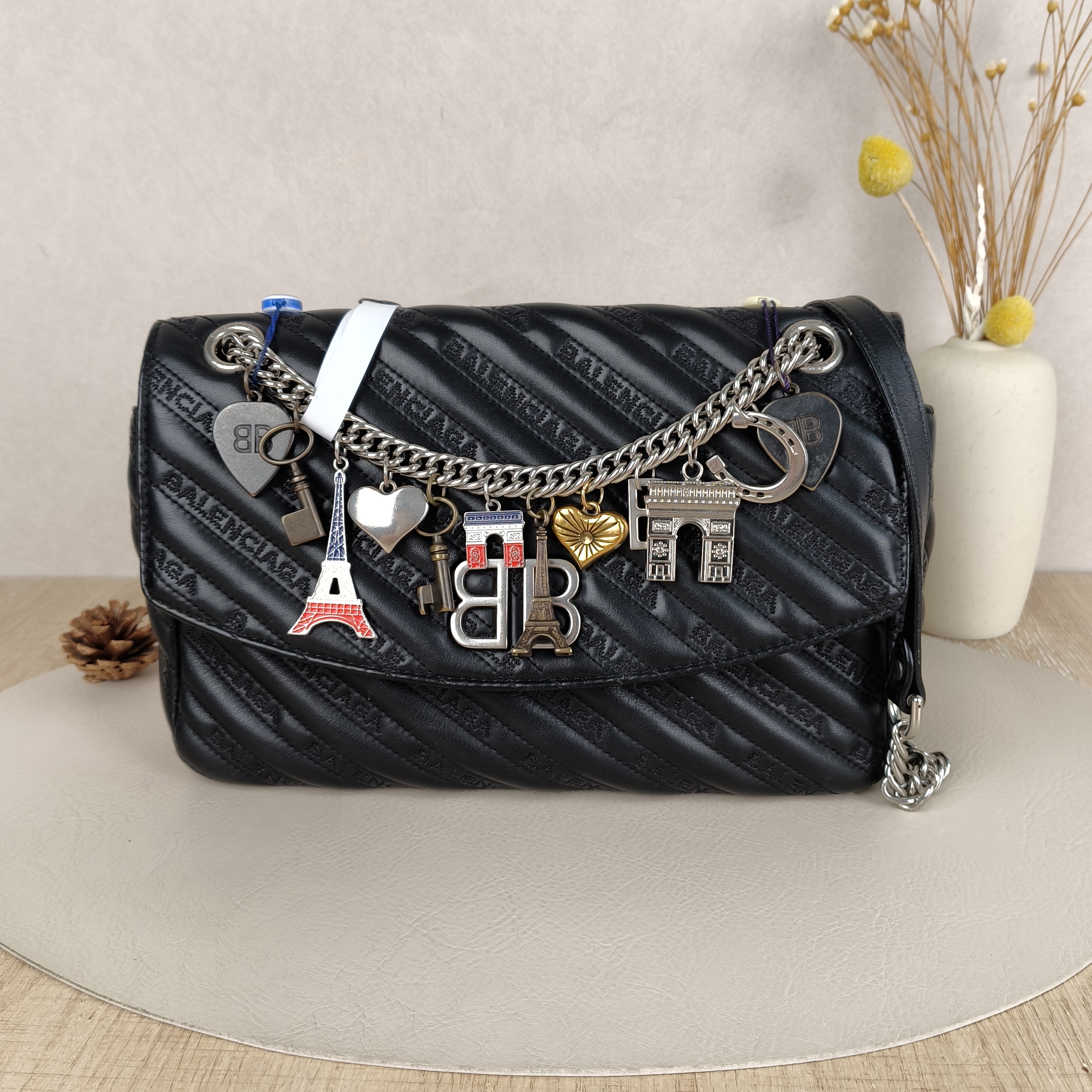 BALENCIAGA Chain Bag Black Calfskin · 27 × 7.5 × 17 cm