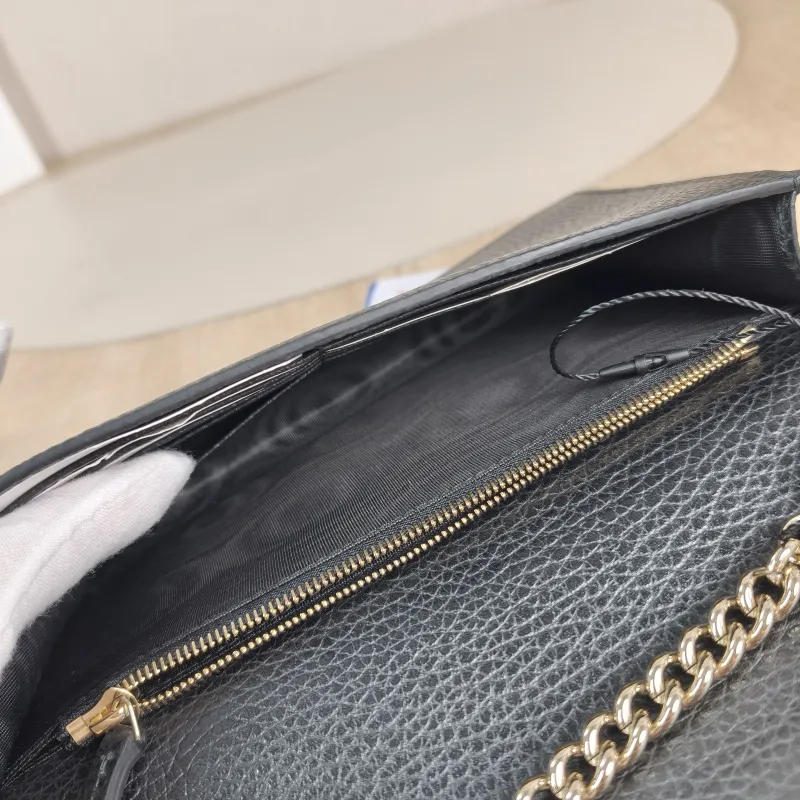 GUCCI Crossbody Bag G woc Black Calfskin One Size 19 × 2 × 11.5 cm — detail view 12 of 13