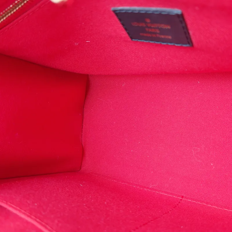 Louis Vuitton Shoulder Bag Onthego Monogram PVC Small 25 × 11.5 × 19 cm — detail view 8 of 13