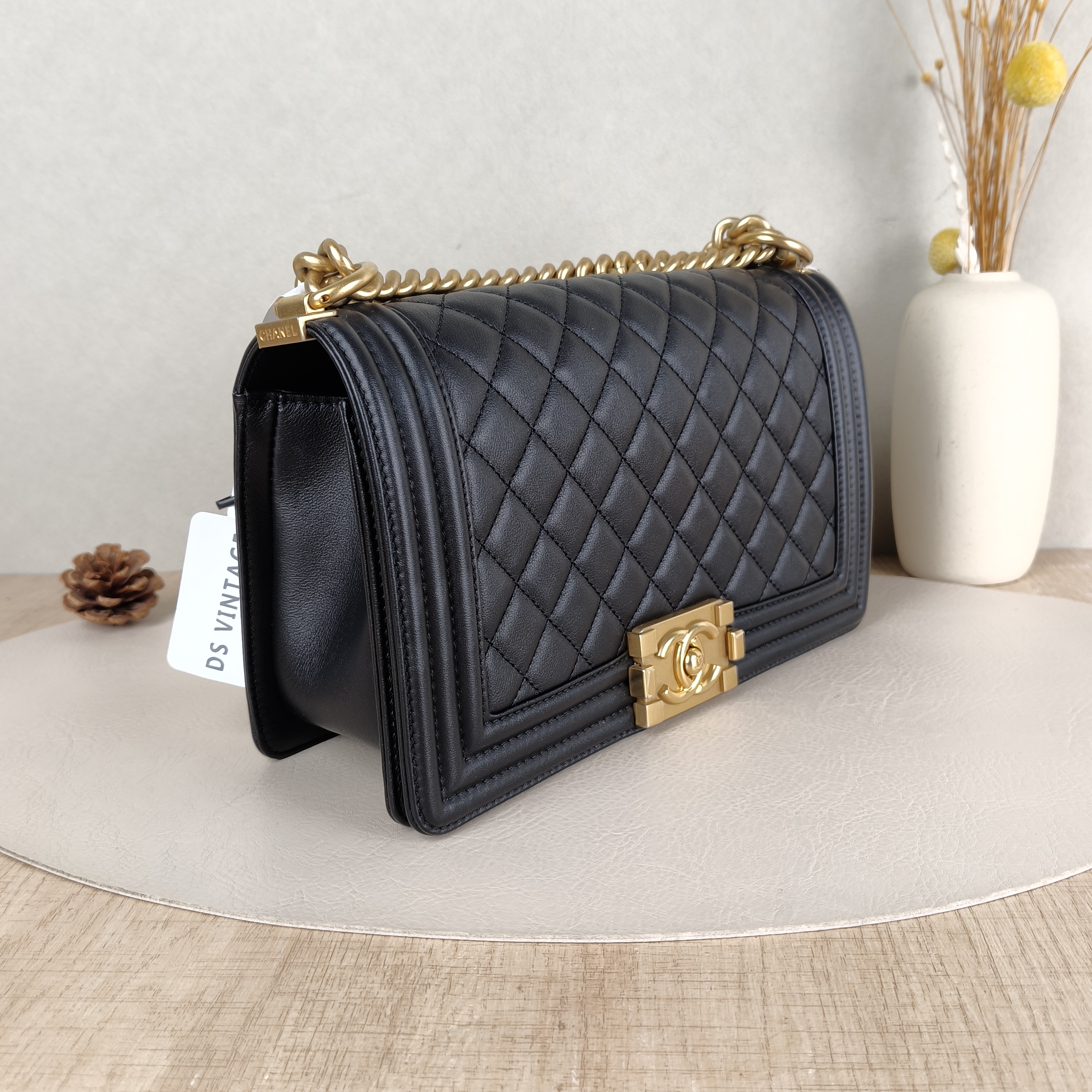 Chanel Crossbody Bag Le BoyBlack Calfskin Medium25 × 9 × 15 cm — cover view 2 of 6