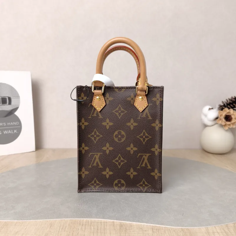 Louis Vuitton Crossbody Bag PETIT SAC PLAT Mini Monogram PVC Mini 14 × 5 × 17 cm — cover view 5 of 5
