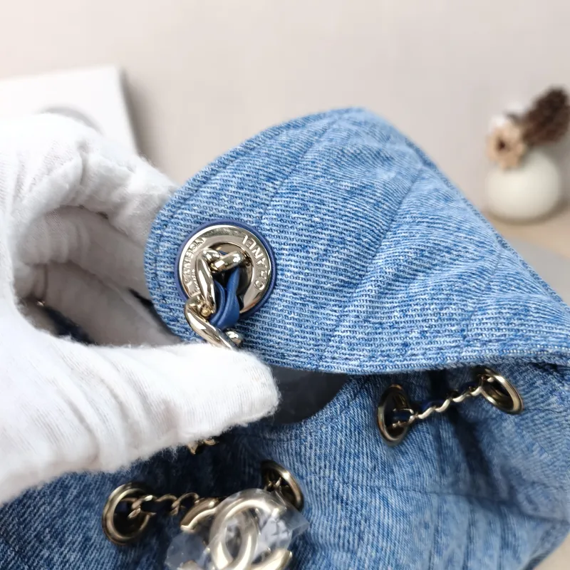 Chanel Shoulder Bag 25Bag Blue Small 26 × 14 × 30 cm — detail view 4 of 15