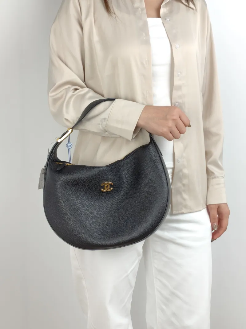 Chanel Shoulder Bag 26b Hobo Gabrielle Bag Black Calfskin One Size 30 × 9 × 21 cm — on-model view 1 of 2