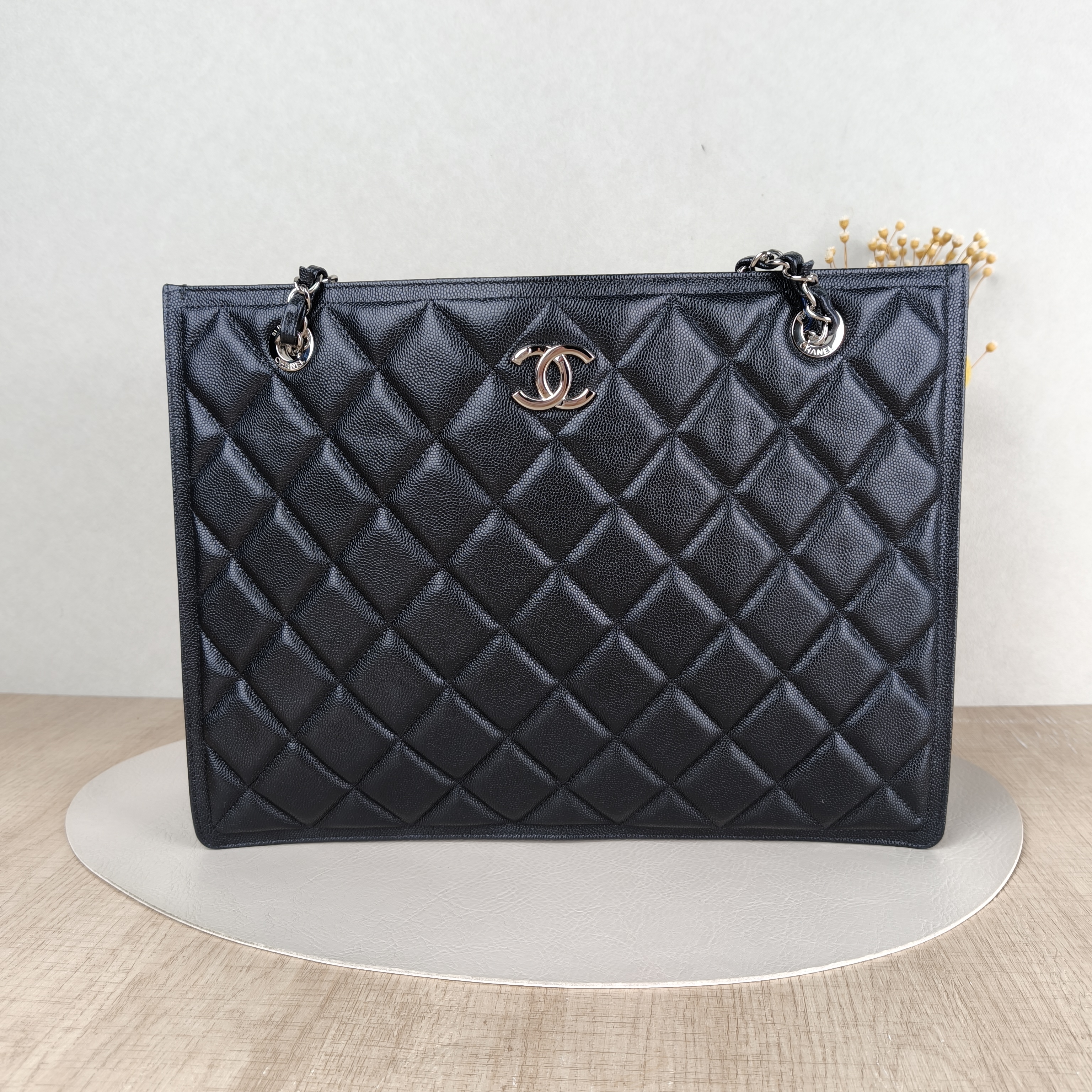 Chanel Shoulder Bag tote Black Grained Calfskin One Size35 × 8 × 26 cm