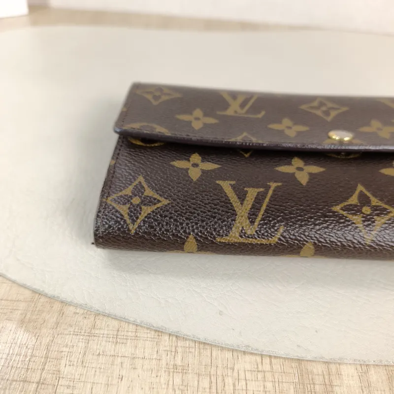 Louis Vuitton Wallet Edition Wallet Monogram PVC 18.5 × 2 × 10 cm — detail view 2 of 10