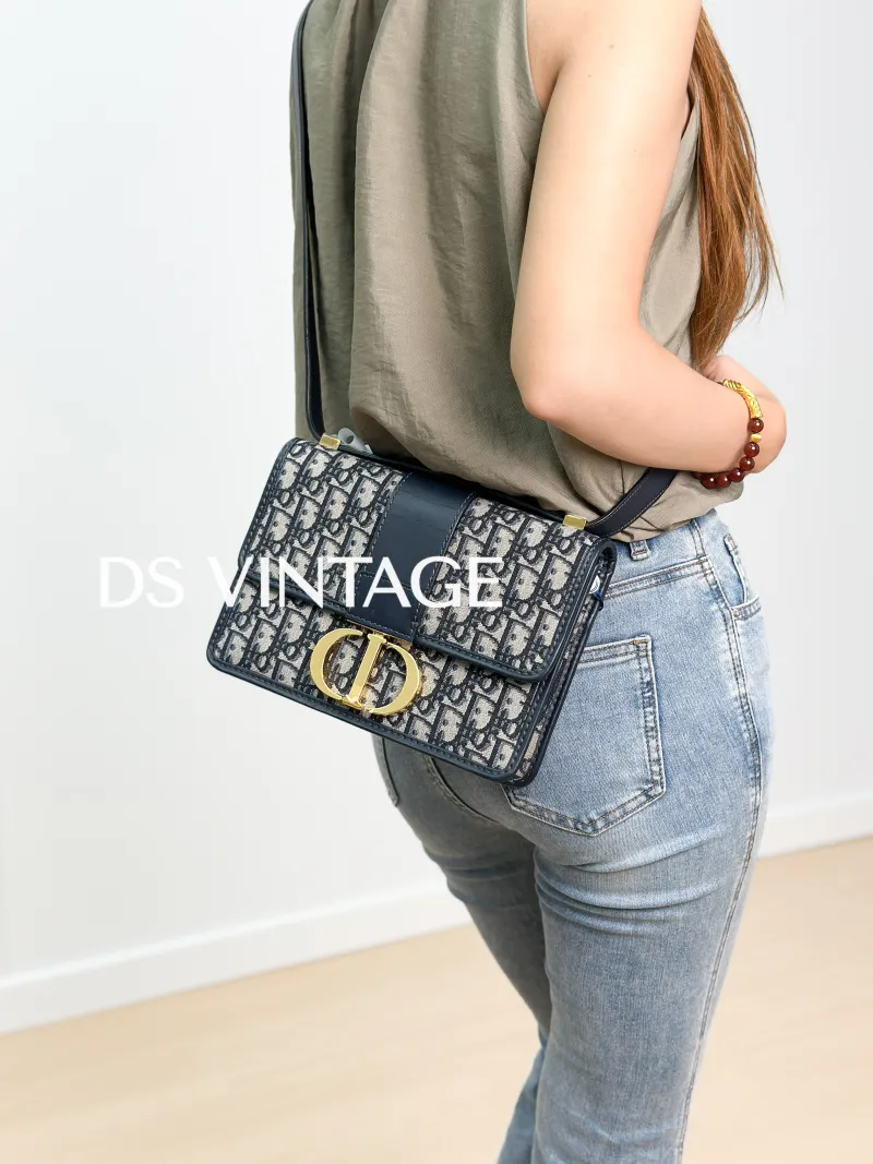 DIOR Crossbody Bag30Montaigne 30 Edition Canvas Medium25 × 9 × 16.5 cm — on-model view 4 of 4