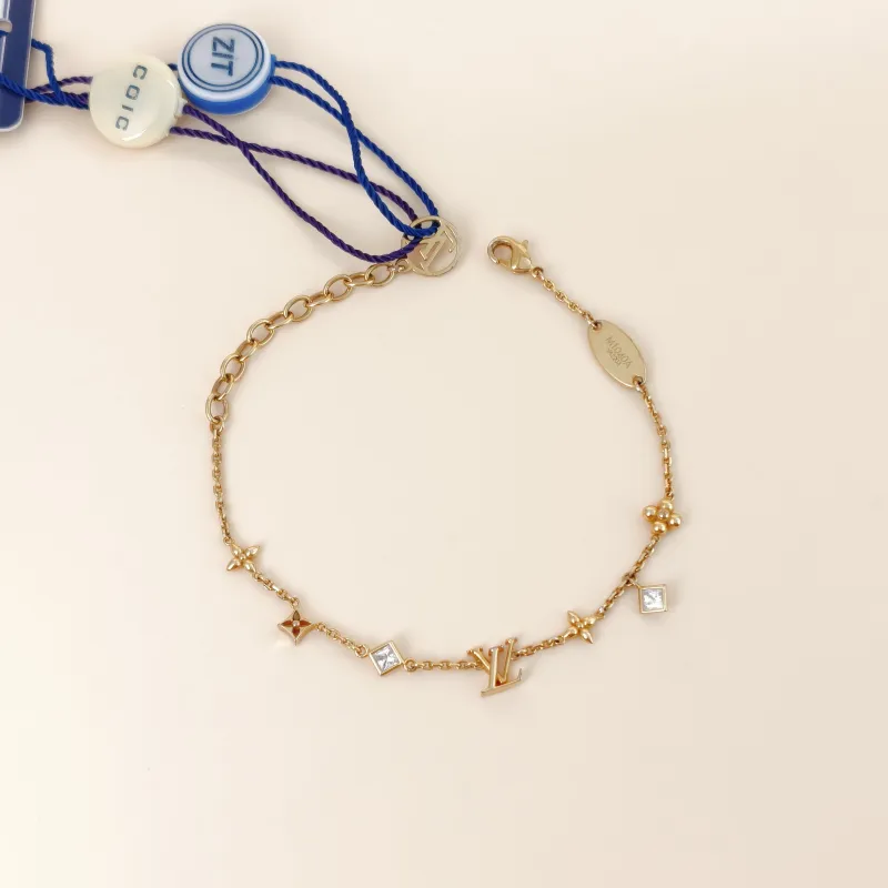 Louis Vuitton Bracelet Pendant Bracelet Gold One Size18cm