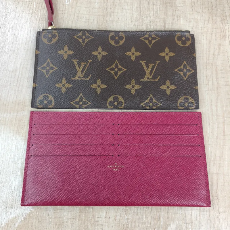 Louis Vuitton Crossbody Bag Pochette Félicie Monogram PVC Small 21 × 3 × 12 cm — detail view 16 of 17