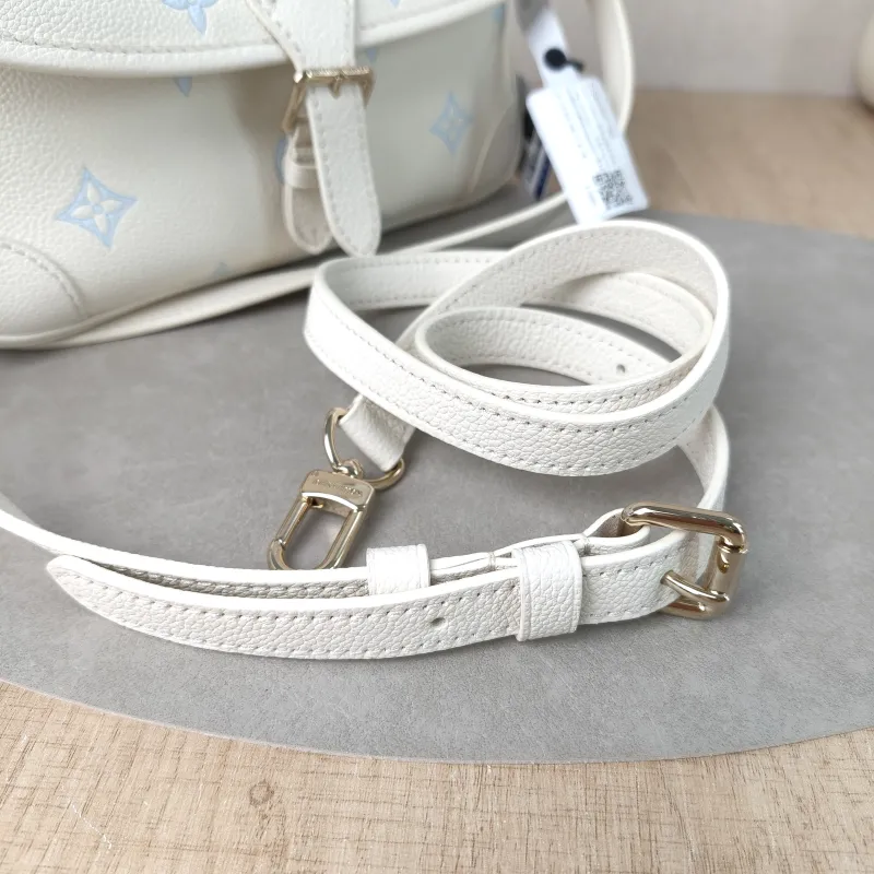 Louis Vuitton Crossbody Bag Diane Baguette Bag White · Blue Empreinte Embossed Calfskin Monogram Small24 × 9 × 15 cm — detail view 3 of 15