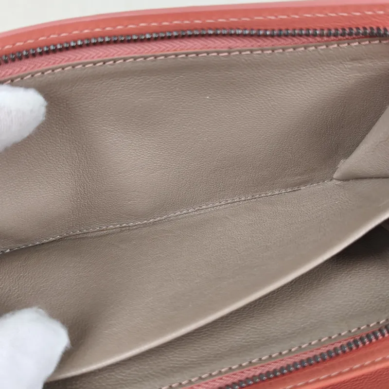 Bottega Veneta Wallet Edition Wallet Lambskin One Size19 × 3 × 9.5 cm — detail view 2 of 10