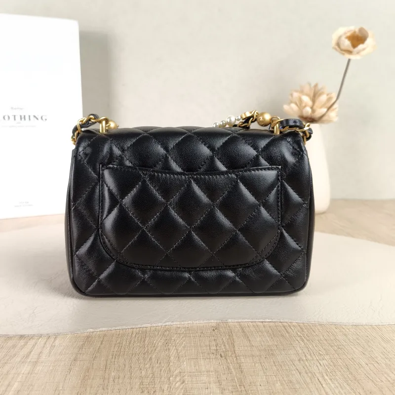Chanel Crossbody Bag Pearl Black Lambskin One Size17 × 5 × 12.5 cm — cover view 3 of 5