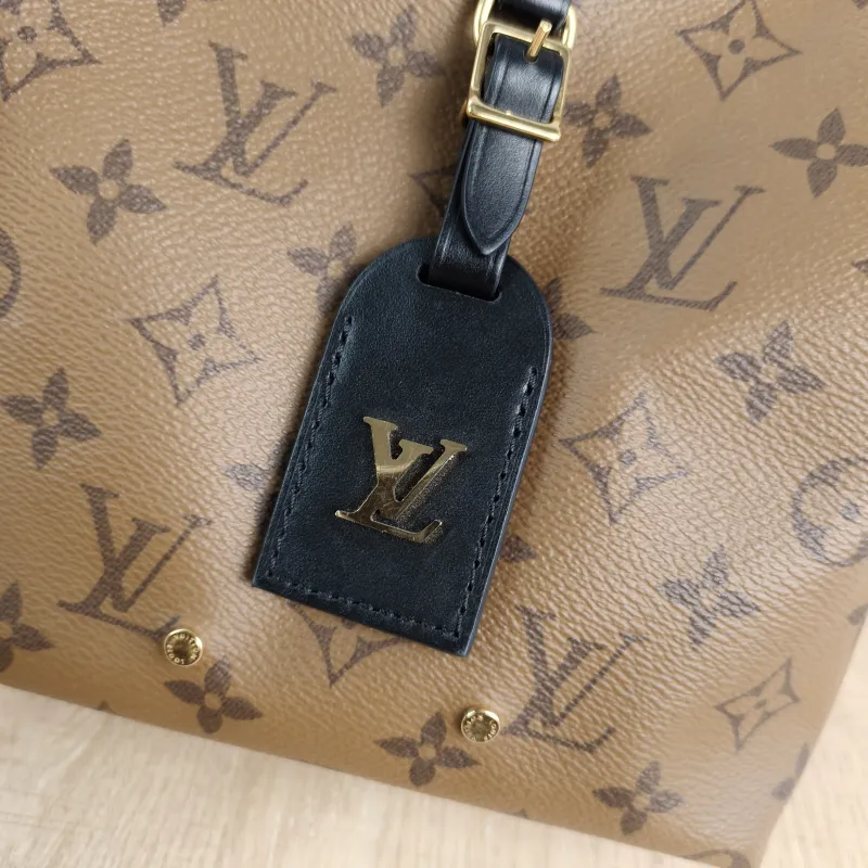 Louis Vuitton Top Handle Bag ATLANTIS Monogram PVCBB17 × 7 × 17 cm — detail view 10 of 10