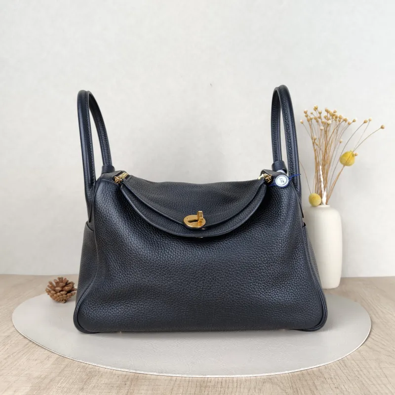 Hermès Crossbody Bag Lindy 3089Black Taurillon Clemence TC Calfskin Medium30 × 15 × 19 cm