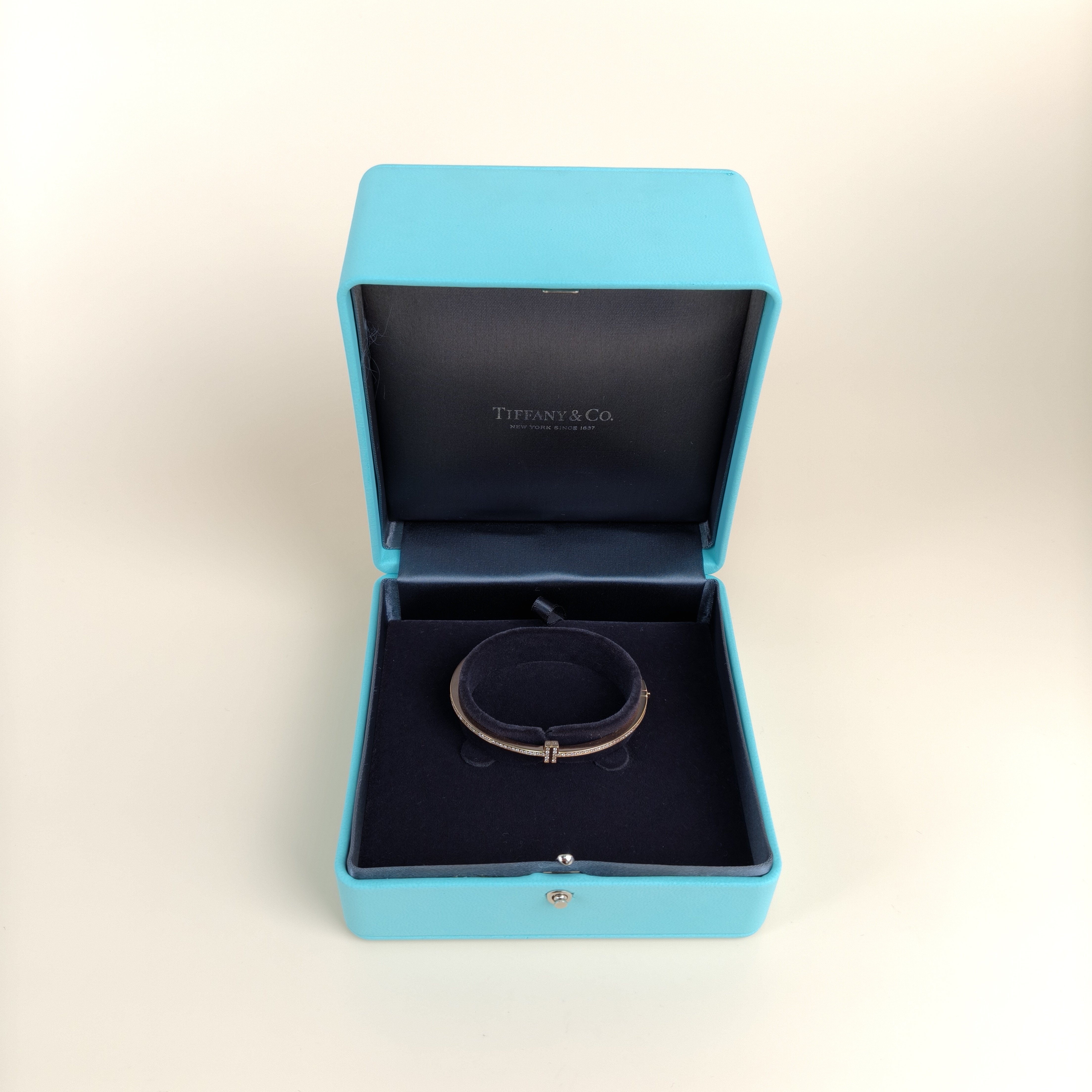 Tiffany&Co. Bangle T Collection Bangle Rose Gold Diamond18KR ose Gold One Size16.5cm — cover view 5 of 8