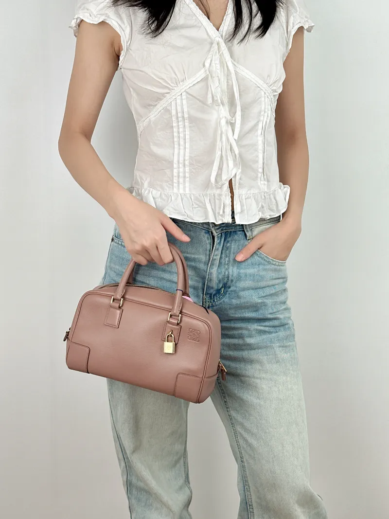 LOEWE Crossbody Bag amazona 19 Calfskin One Size 24 × 19 × 15 cm — on-model view 3 of 3