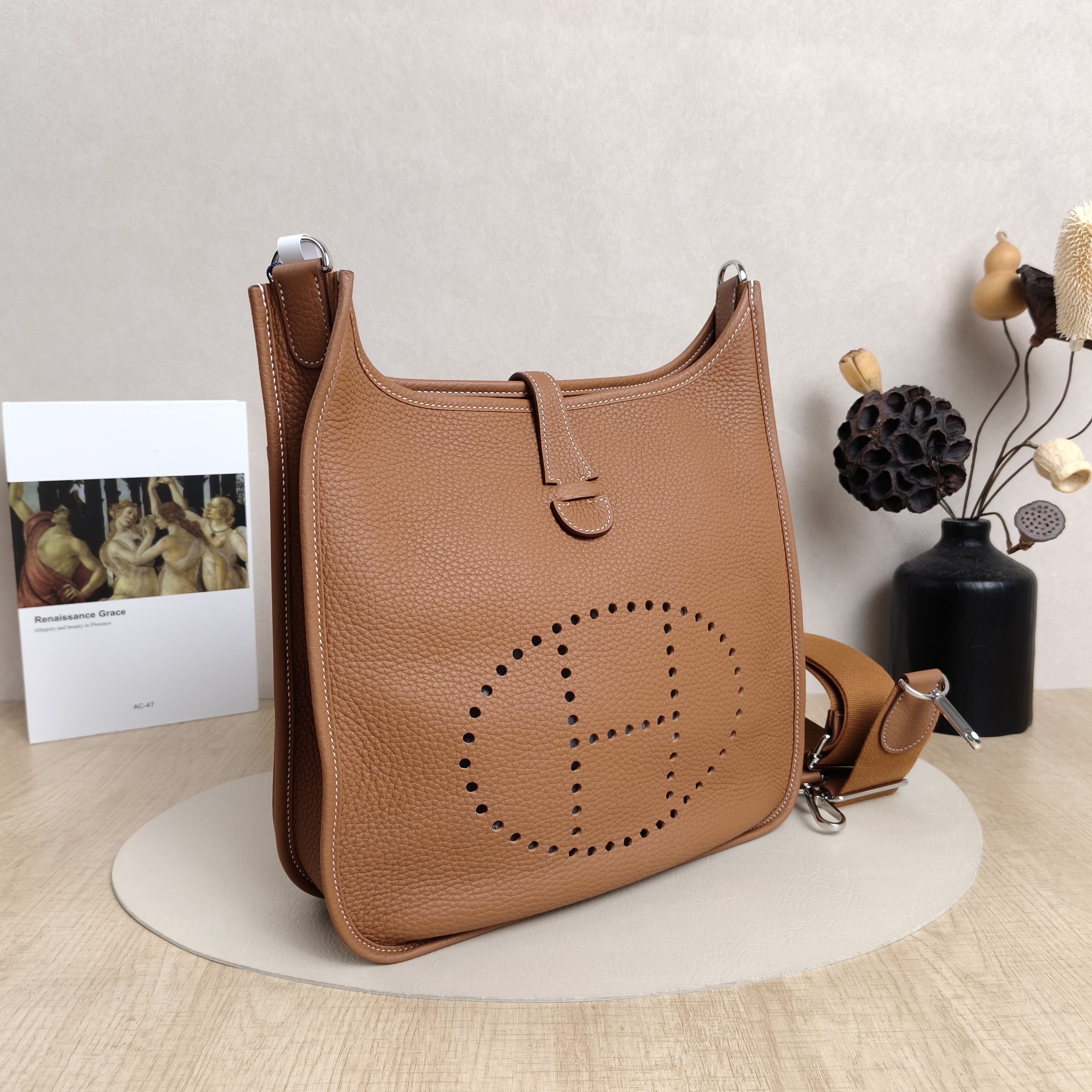Hermès Crossbody Bag Evelyne 29 29 Taurillon Clemence TC Calfskin One Size29 × 7 × 30 cm — cover view 6 of 6